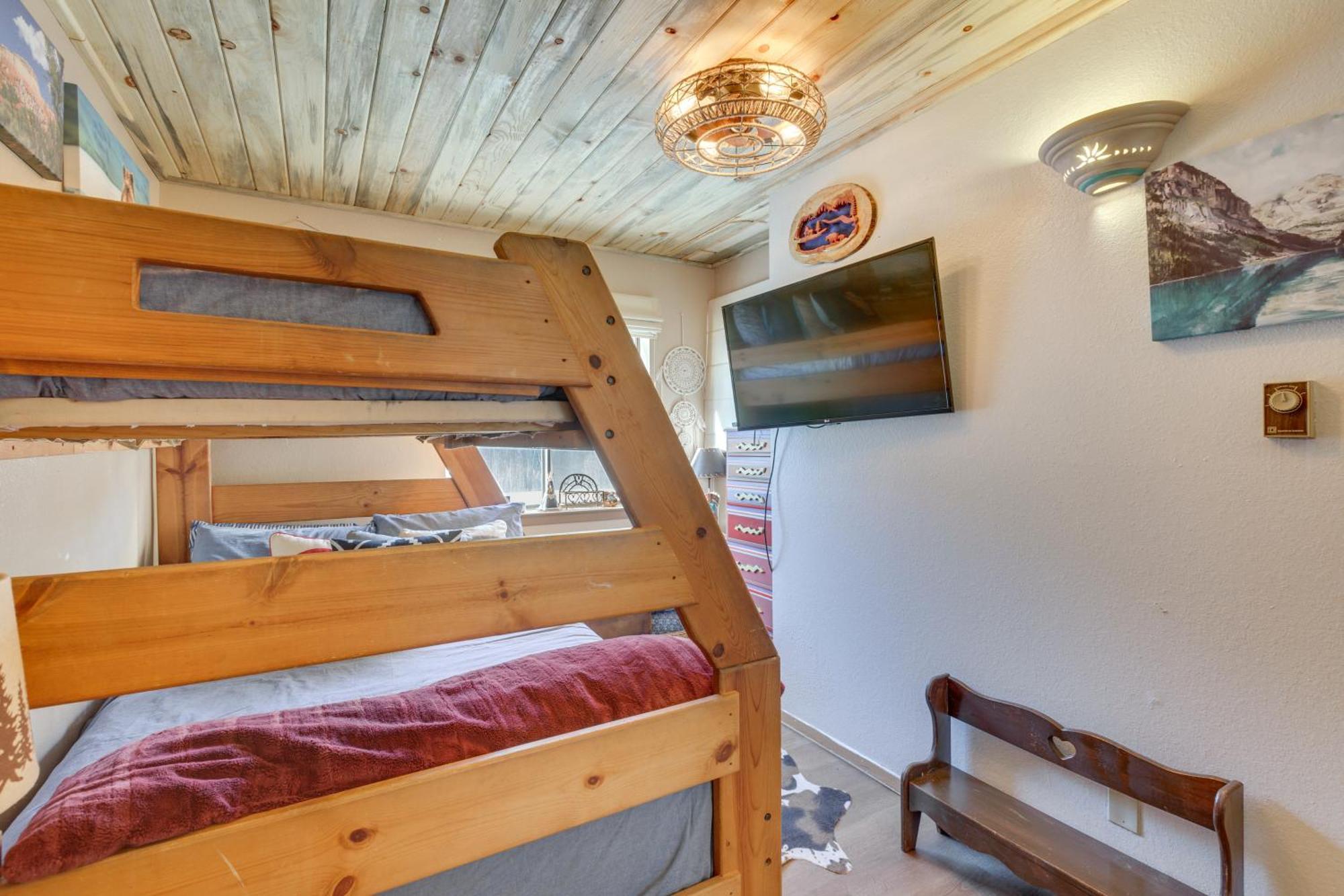 Ski-In Red River Retreat Balcony, Mountain Views! Εξωτερικό φωτογραφία