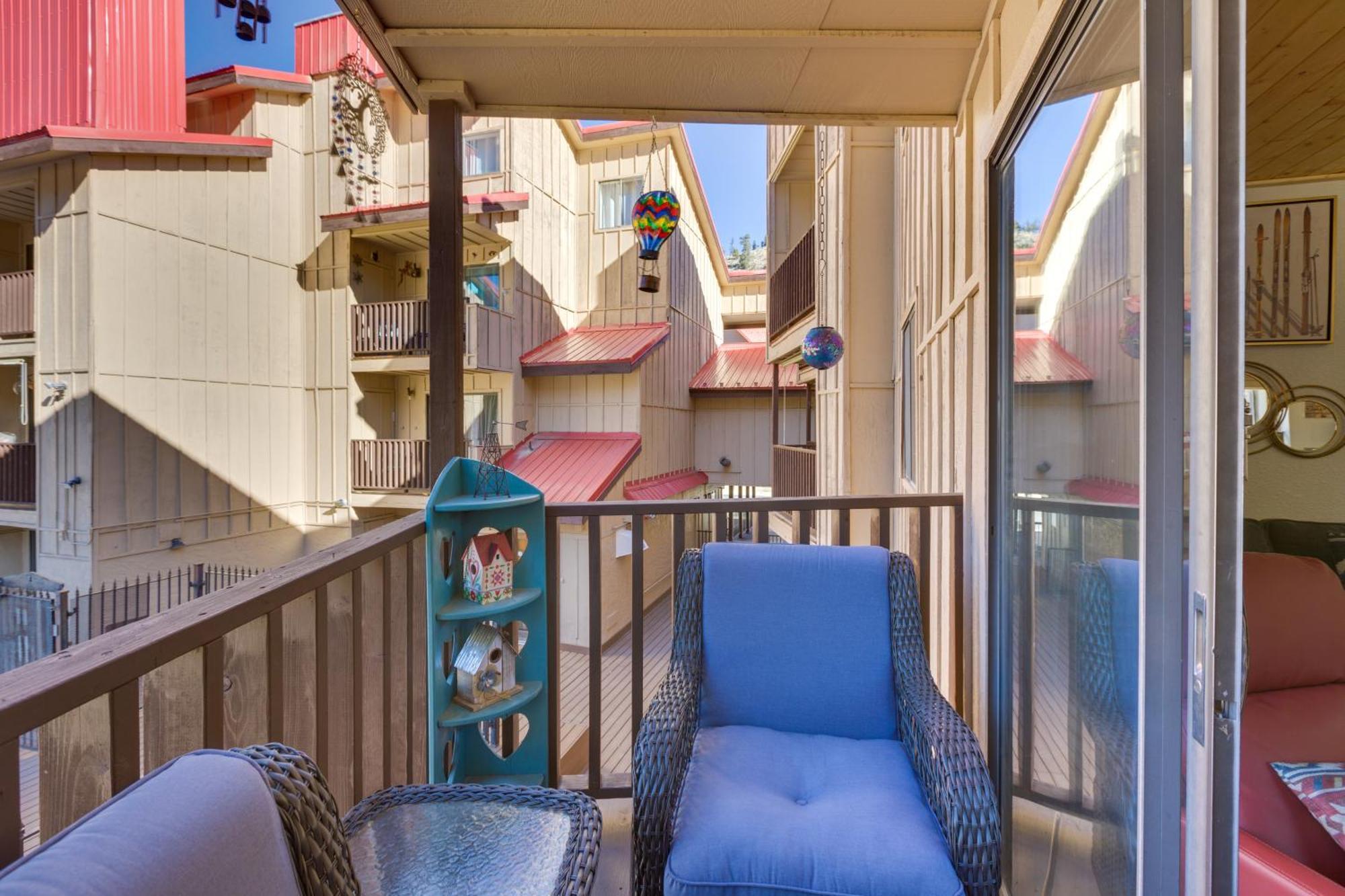 Ski-In Red River Retreat Balcony, Mountain Views! Εξωτερικό φωτογραφία